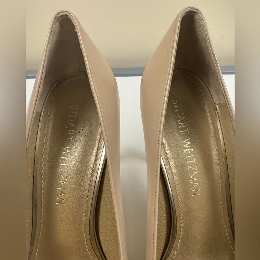 Stuart Weitzman Power 85 Leather Pumps in Adobe